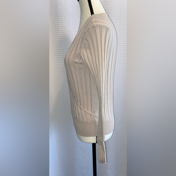 Women’s Dynamite ribbed stretchy long sleeves wrap knit sweater size medium‎ - Picture 6 of 12